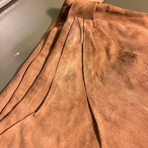 Vince super soft suede skirt. - Picture 6 of 6